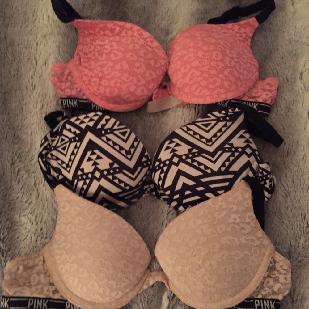 3 VS PINK BRAS